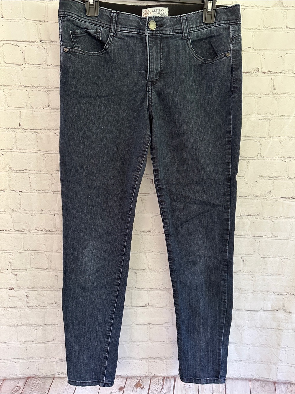 Democracy Artisan Crafted Dark Wash Women’s Jeans - Slim Fit size 10